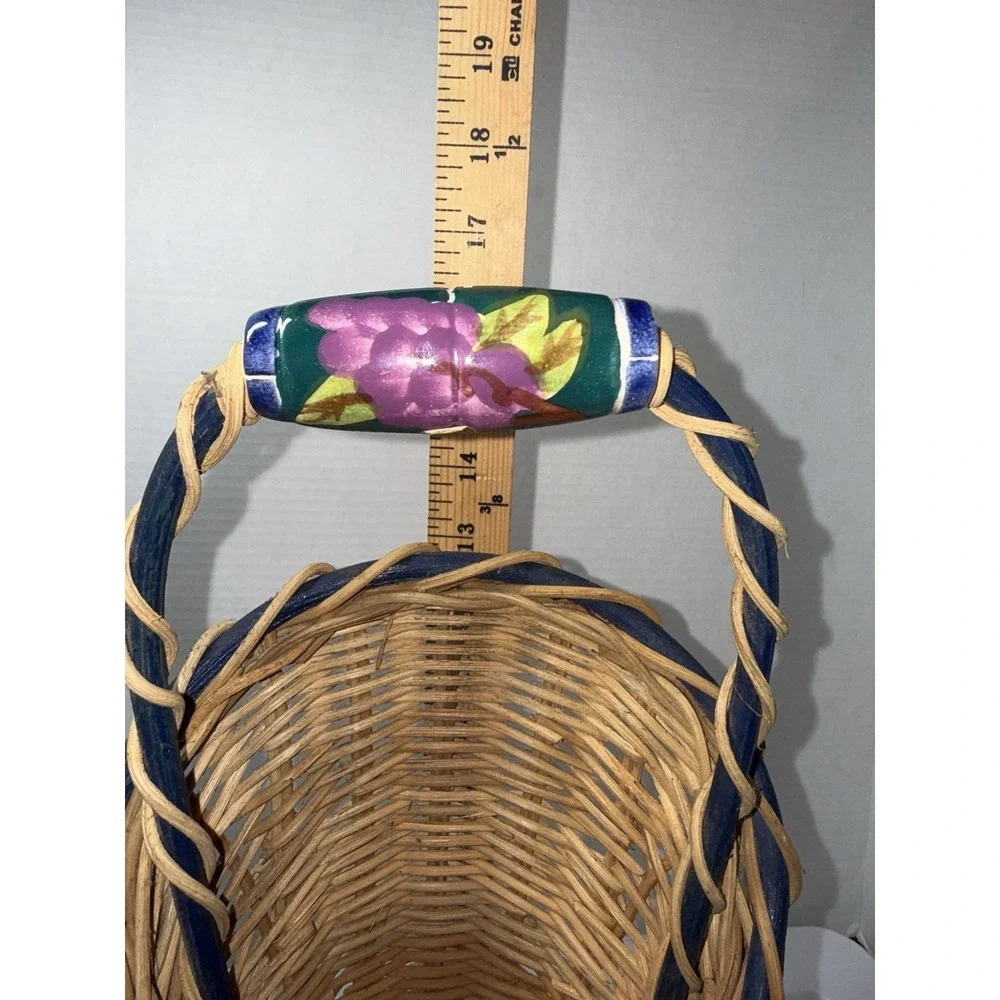 Vintage Handmade Woven Wicker Basket Grapes Tile Fruit Decor Wall Hanging/Sits